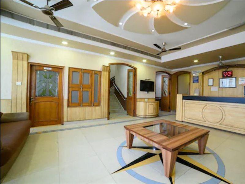 Rc Inn Sirsa Exterior photo