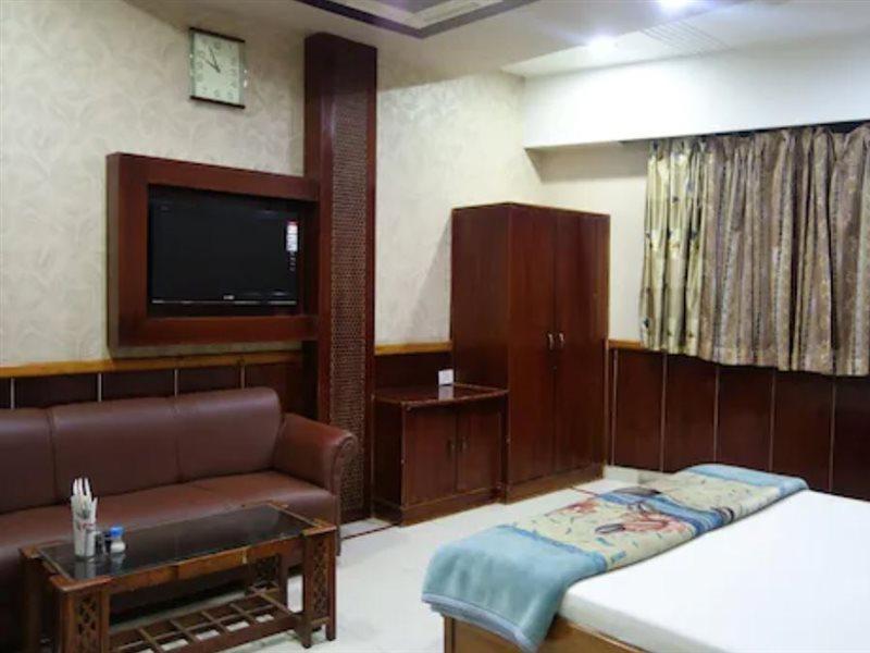 Rc Inn Sirsa Exterior photo