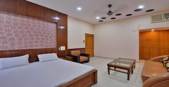 Rc Inn Sirsa Exterior photo